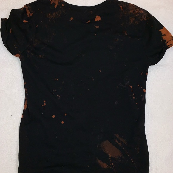 BLACK BLEACHED TEE! - Picture 3 of 3